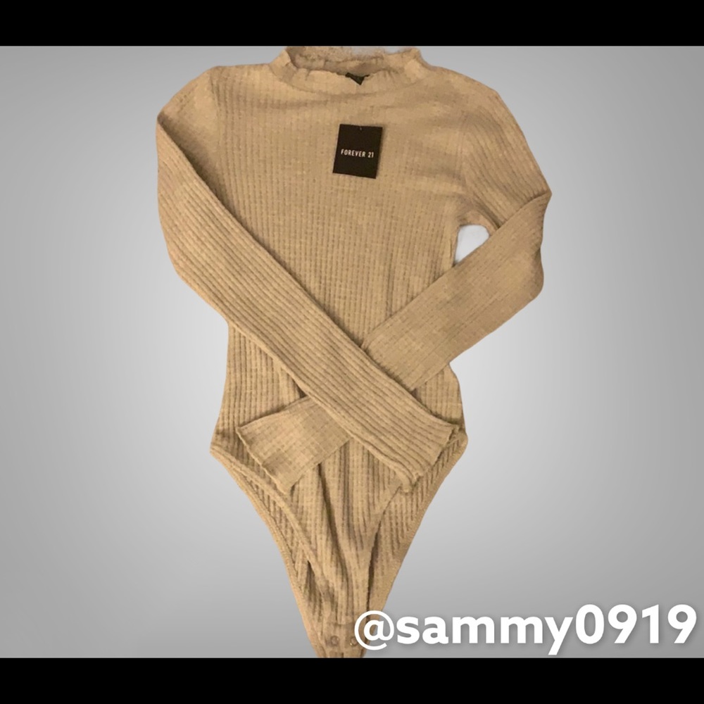 Forever 21 bodysuit (WITH TAG)